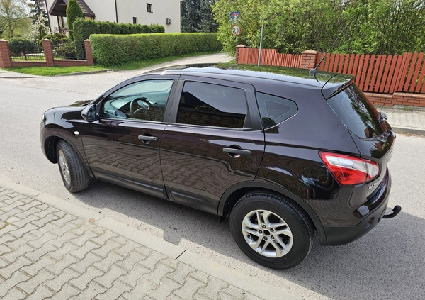 Nissan Qashqai cena 35400 przebieg: 144000, rok produkcji 2012 z Stronie Śląskie małe 631